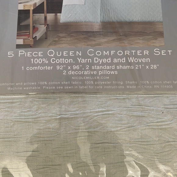 Nicole Miller 5 pc queen comforter set 100% cotton yearn dyed and woven - Picture 2 of 6